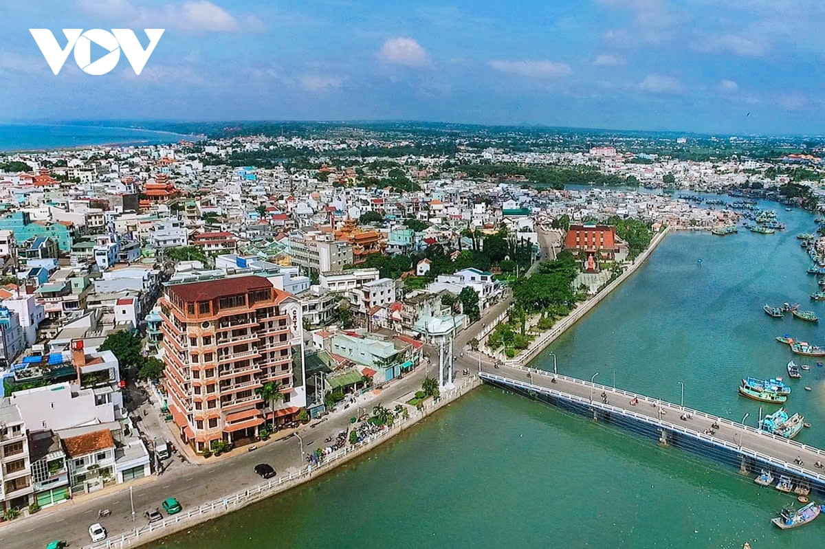 Chuyển nhân sự đến làm việc ở tỉnh Lâm Đồng mới theo lộ trình